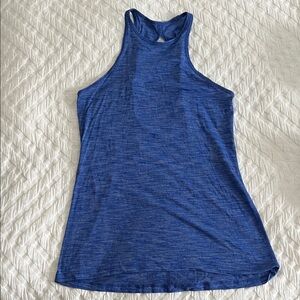 Lululemon twist back tank top